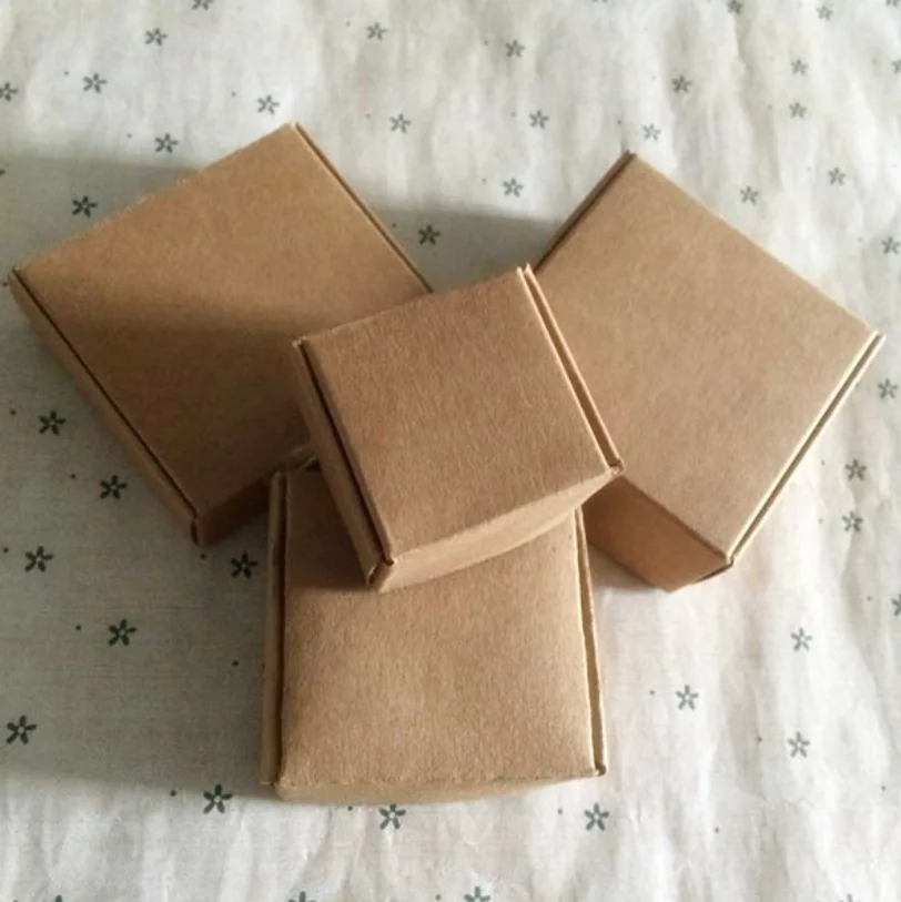 Wholesale 50pcs Natural Brown Kraft Paper Packaging Box Cajas de Carton Box Soap Packaging Box Wedding Favors Candy Gift Box