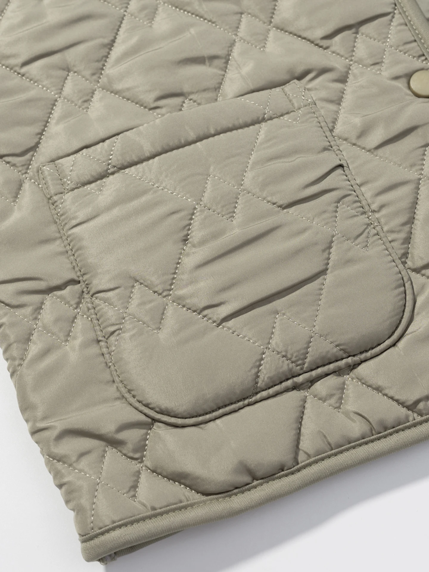 Etam Lightweight Quilted Cotton Vest Women's V-Ne Inner Wear Fall Winter New Sle Small Size Warmth Commute Faion