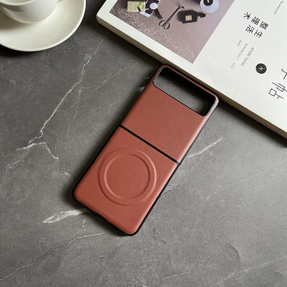 

For MOTO Razr 60 50ultra Anti Fall Business Grade Leather Phone Case with Textured Magnetic Suction High-end Protect Cover