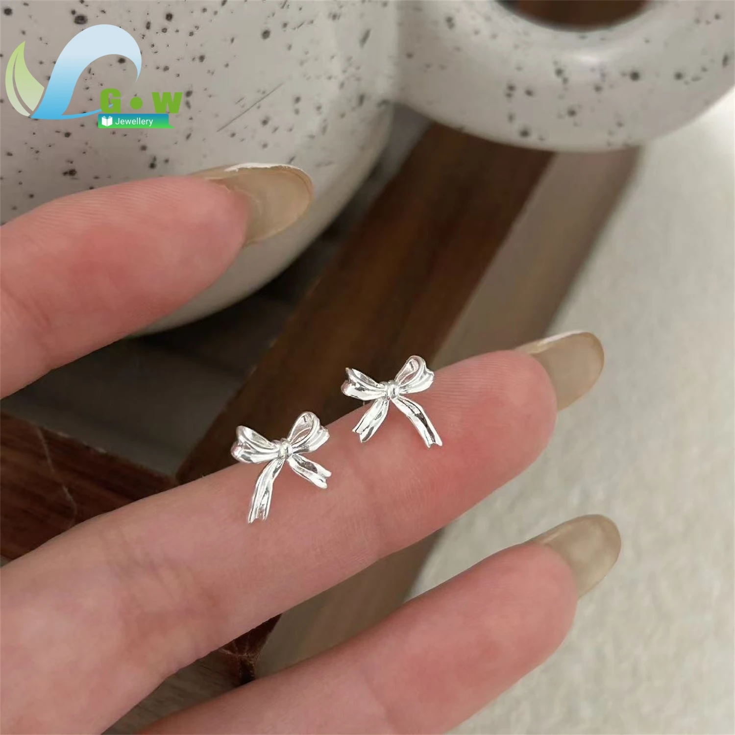 Bow Stud Earrings Women Minimalist Elegant Delicate Jewelry Daily Wear Charm Gift For Her Girlfriend Wife Birthday Present