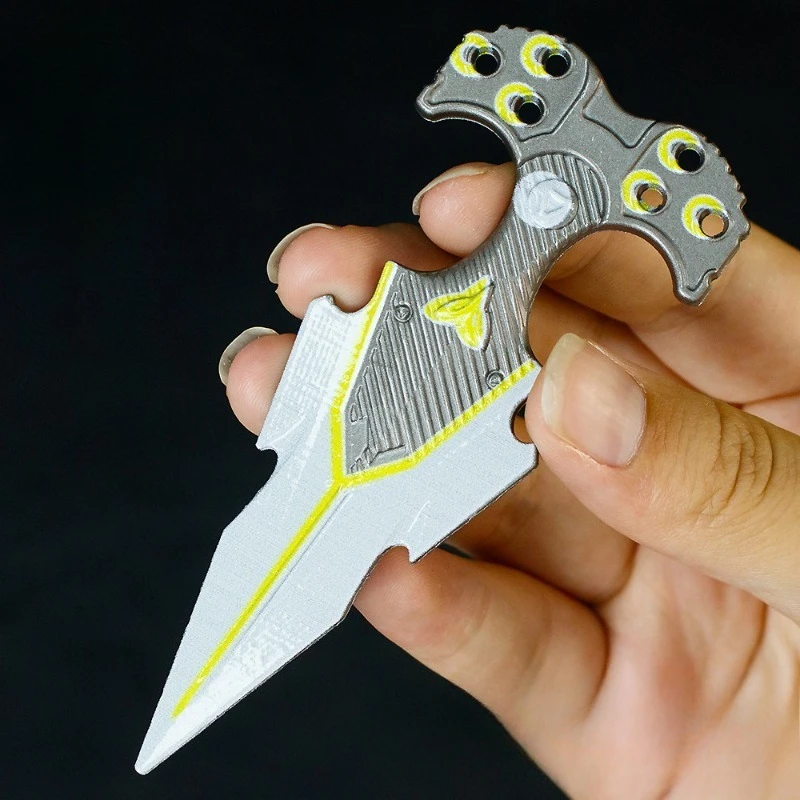 10 cm/3,94 in Arena Breakout Spiel Peripherie Kalte Zähne Hand Stechen Gold Waffe Modell Spielzeug Metall Ornament Nahkampf modell Sammlung Junge