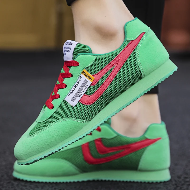 Summer Lightweight Sneakers Fashion Green Suede Men's Running Shoes Mesh Breathable Casual Sports Shoes Men zapatillas de hombre