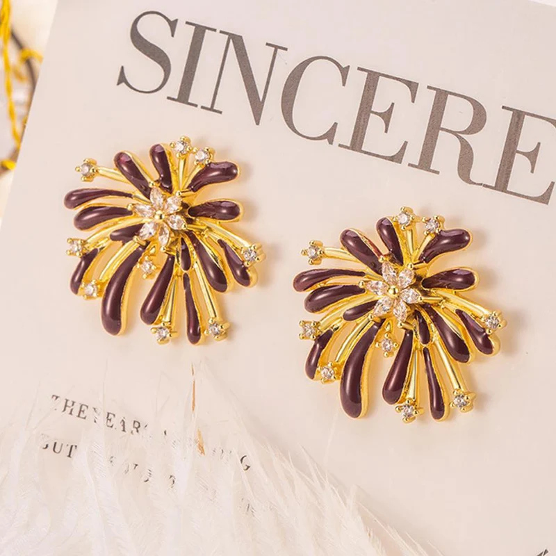

Винно-красные серьги-цветы с глянцевым покрытием для женщин, новинка 2026 года, очаровательные серьги с цирконами, уникальные и нишевые красивые серьги KOFSAC