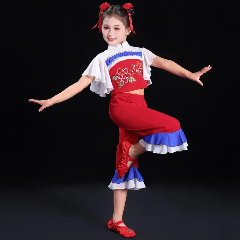 

2026 new June 1st children's yangko costume, ethnic fan dance, drum costume, red festive start performance costume