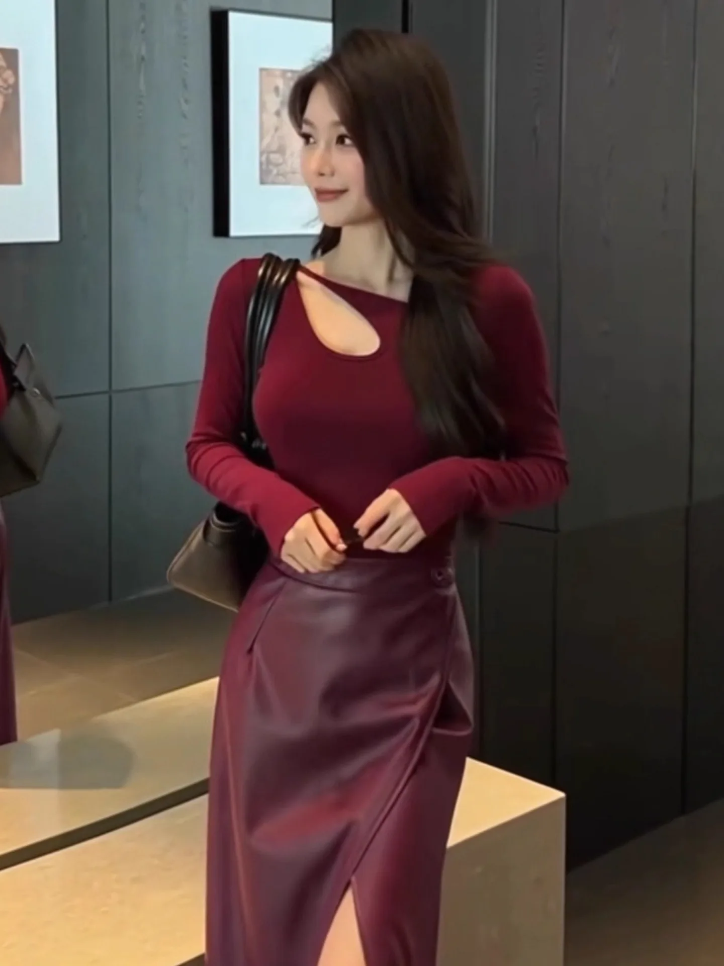 

Korean Sle Hot Girl Hollow out Long Sve Onesie Women's Faion Slimming Top for Autumn Universal Fit Bodycon Tirt