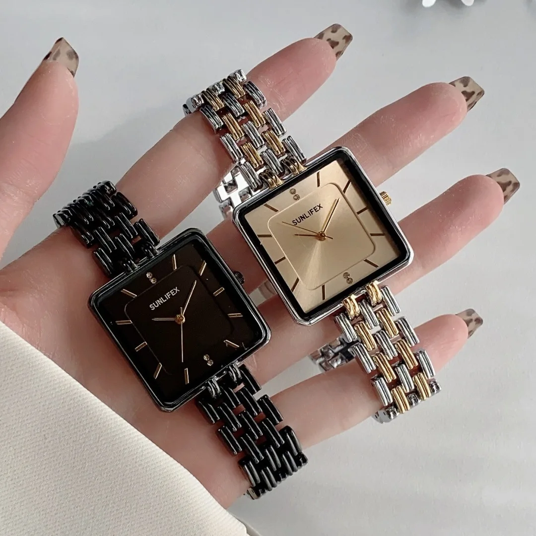 

Simple Gold-Tone Large Dial Women'S Watch, High-End Business Style, Ultra-Thin Square Quartz Watch, Suitable For Women.