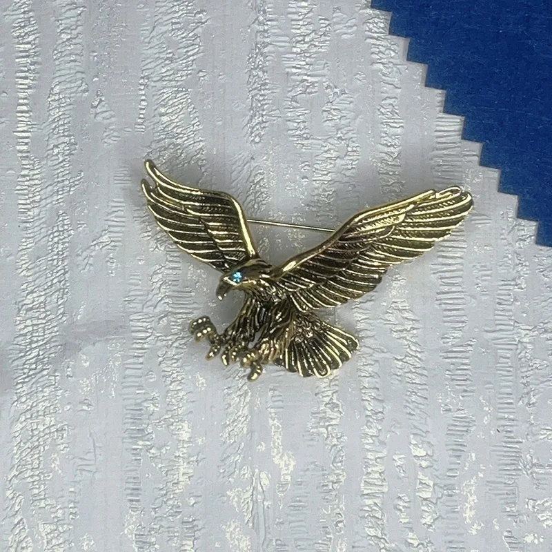 Antique Silver Color Jewelry Flying Eagle Brooch Men Bird Pins