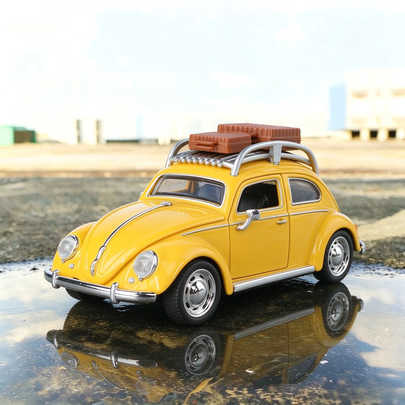 1:32 Beetle Travel Version Compact Sedan Alloy Metal Diecast Model Car Classic Retro Cars Holiday