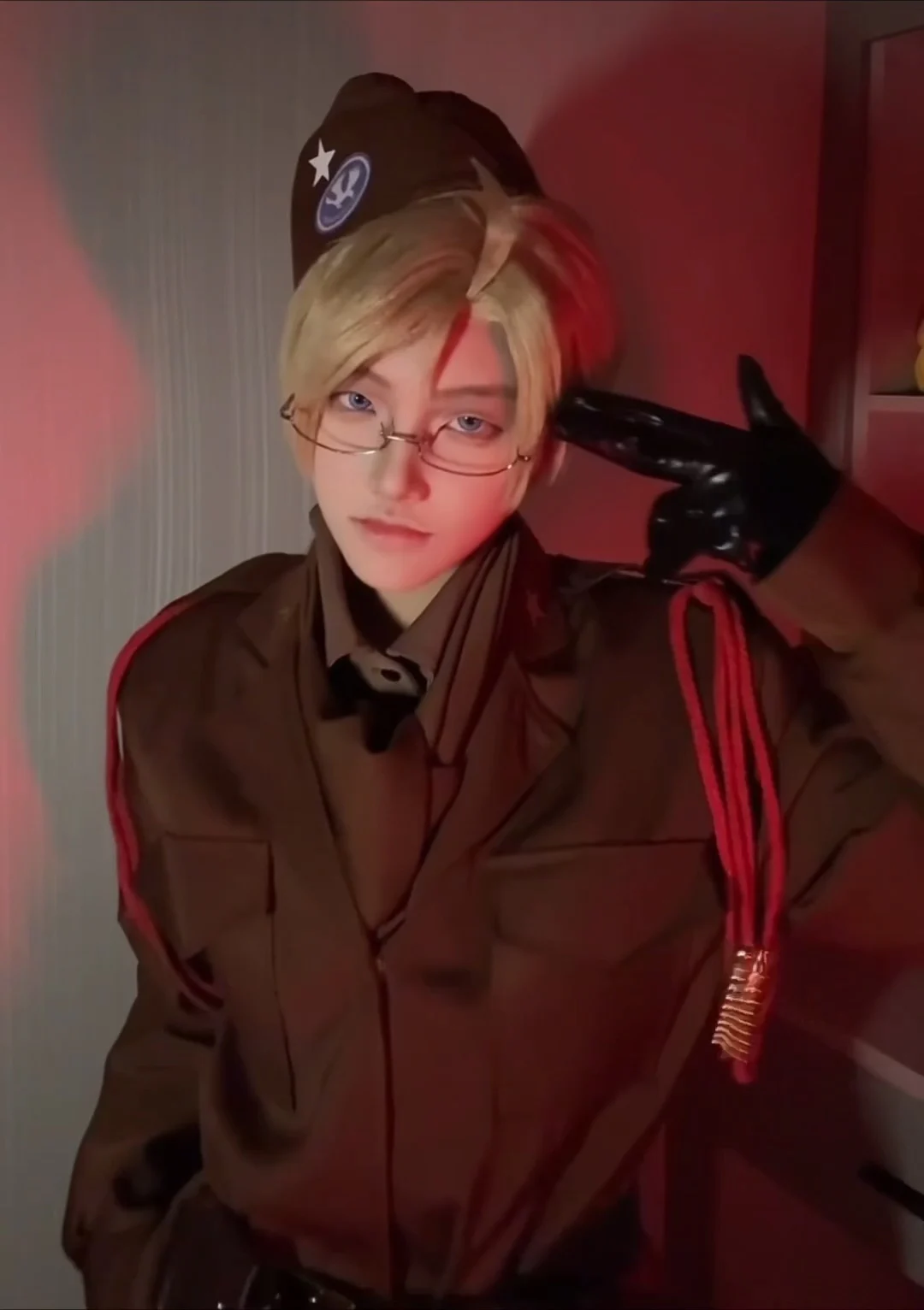 جديد ألفريد تأثيري حلي هالوين عيد الميلاد لعب الأدوار حفلة معرض كوميدي 2025 لعبة مخصصة الزي العسكري