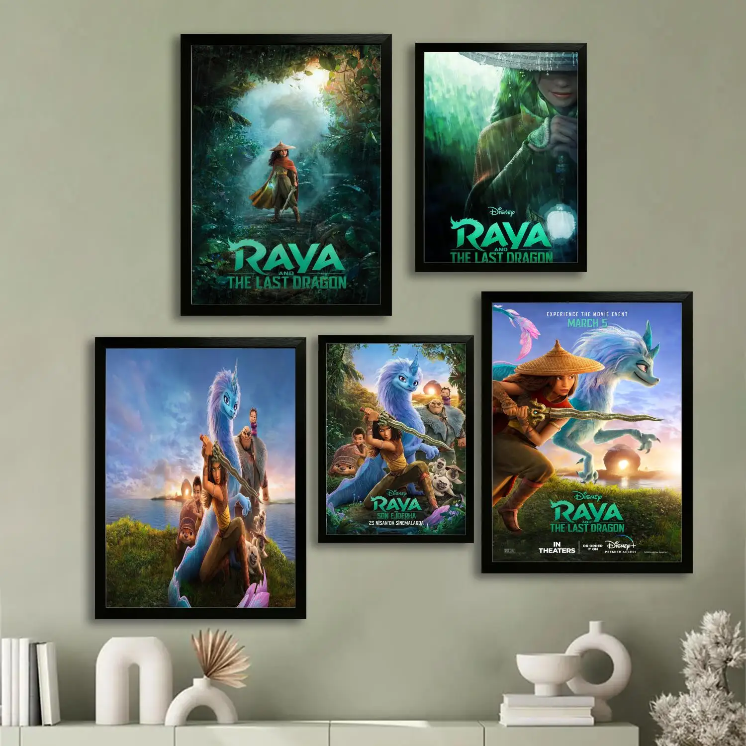 

Raya and the Last Dragon Canvas Art Poster and Wall Art Picture Print, Modern Family Bedroom Decor Posters,Decorative painting