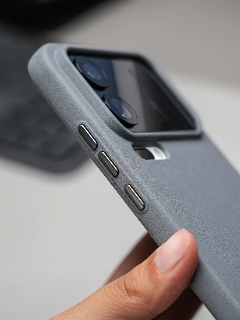 Luksusowe, jednokolorowe, matowe, miękkie silikonowe etui Rock Sand do Xiaomi MI 17 Pro Max Poco F8 Ultra z magnetycznym ładowaniem bezprzewodowym. — zdjęcie produktu 4