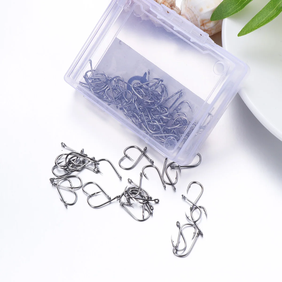 

100 pcs Perforated Carbon Steel Fishing Hooks Saltwater Freshwater Bait Sturdy Corrosion Resistant Pike Salmon Bass Tackle