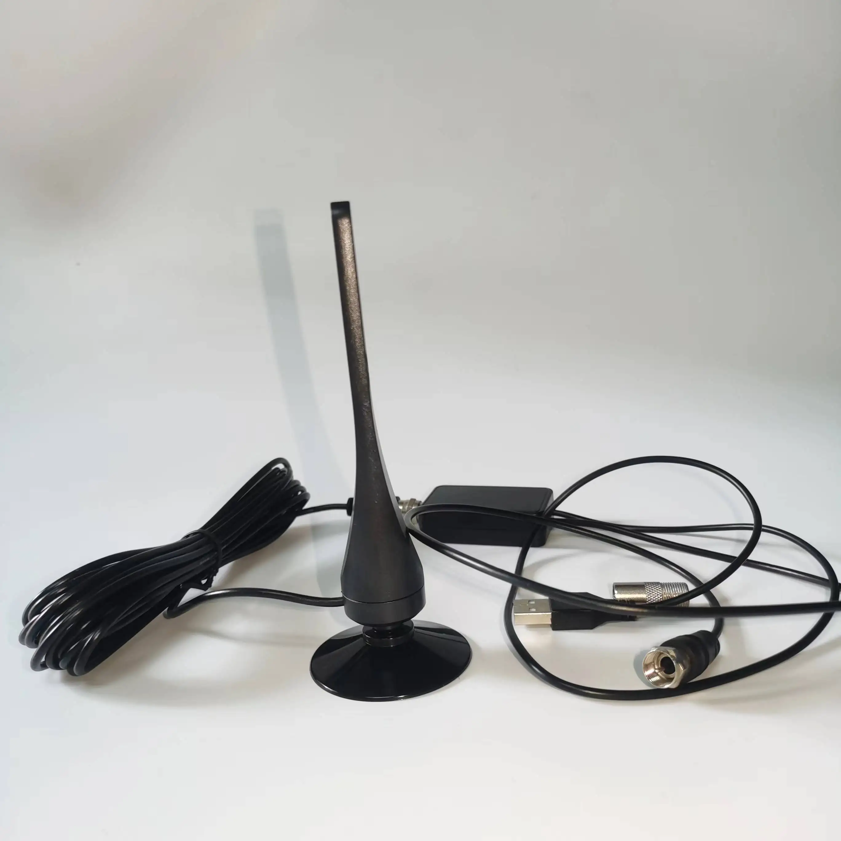 Digital TV antenna receiver for indoor and outdoor use, enhances digital terrestrial wave HDTV TV signal, supports multiple international standards view 3