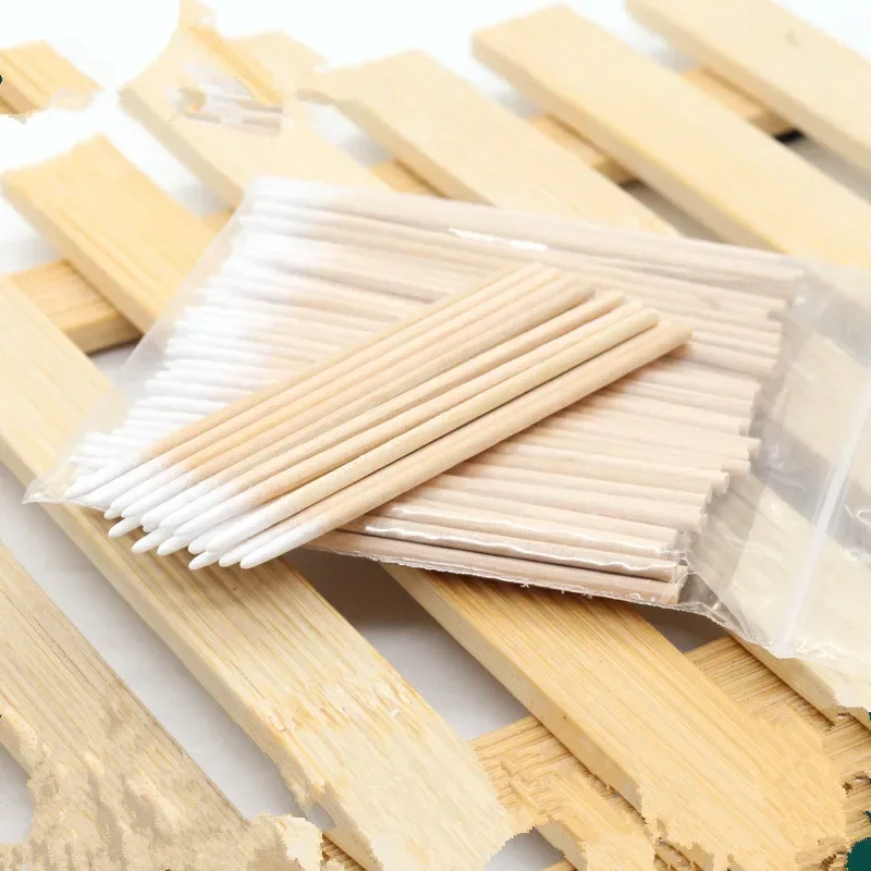 About 100pcs Wood Cotton Swab Eyeshadow Lipstick Brush Cosmetics Makeup Tools Ear Clean Sticks Buds Tip Wood Cotton Head Swab