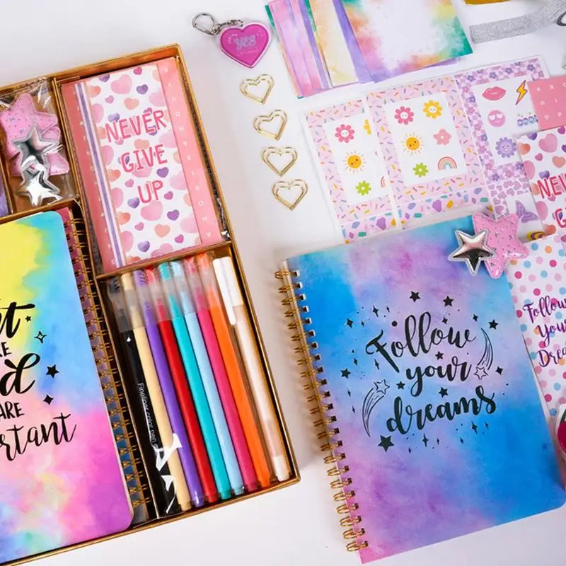 مجموعة مذكرات للفتيات مجموعة مذكرات القصاصات الكرتونية لوازم المجلات الفنية لوازم المذكرات المحمولة لتجربة السفر الأكاديمية