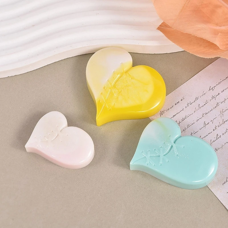 Sewing Heart-shaped Keychain Mold Epoxy Crystal Silicone Mold Plaster Mold