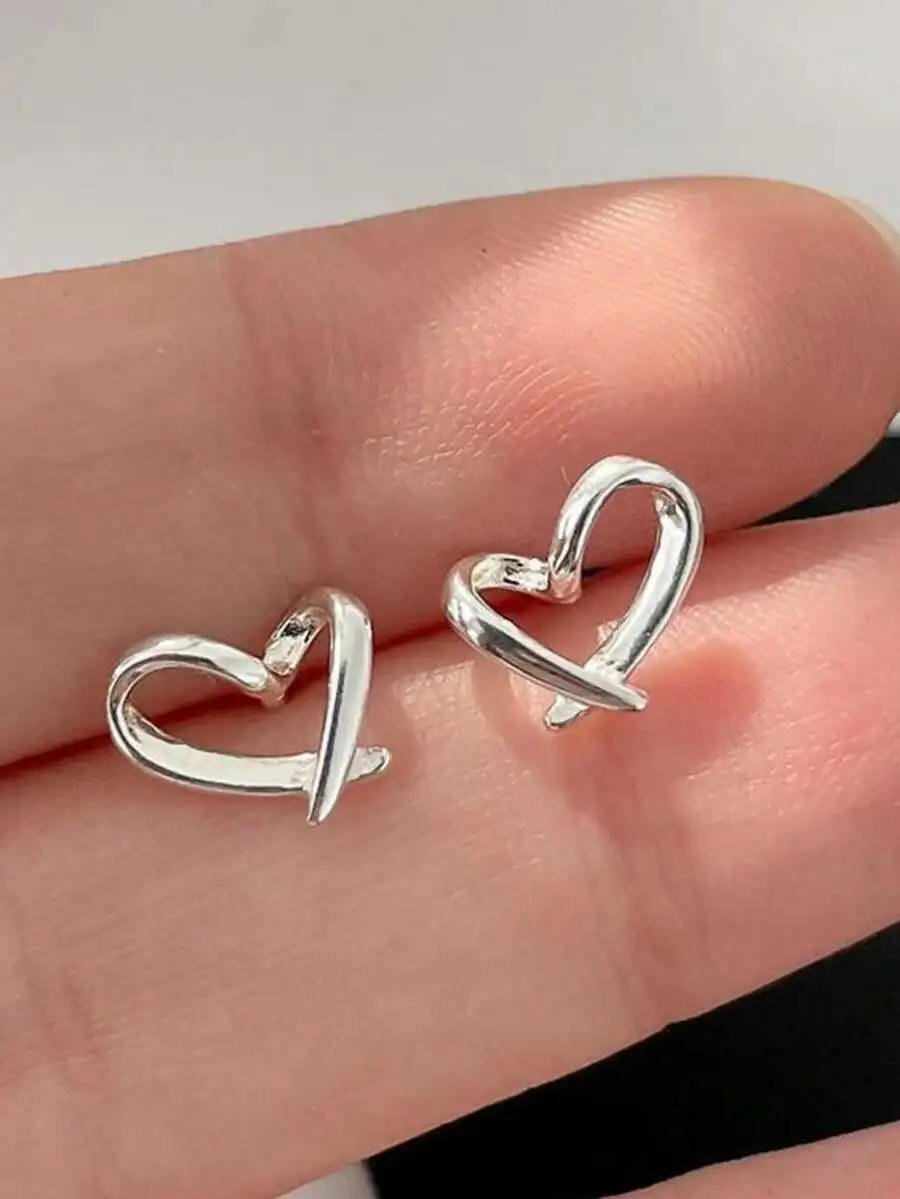 

Minimalist Open Heart Stud Earrings For Women, Chic Everyday Jewelry Accessory