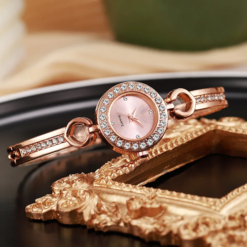 Simple Elegant Small Women's Watches Luxury Brand Gold Wrist Watches for Women Ladies Quartz Watches for Girls montre femme