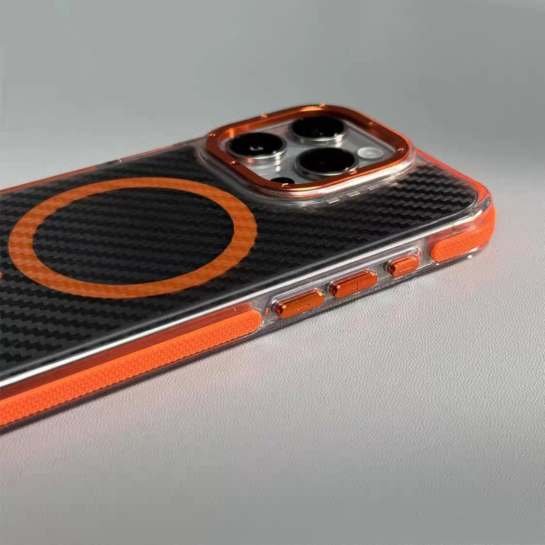 สําหรับMagsafeคาร์บอนไฟเบอร์เคสโทรศัพท์สําหรับIPhone 13 14 15 16 Pro Max Plus Matteโปร่งแสงแม่เหล็กกันกระแทกปกแข็ง