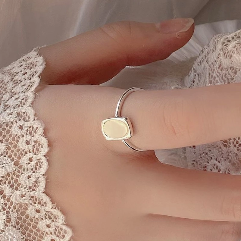 White Mother of Pearl 925 Sterling Silver Resizable Rings For Women Simple Geometric Minimalism Chic Ring 2024 New Party Gift