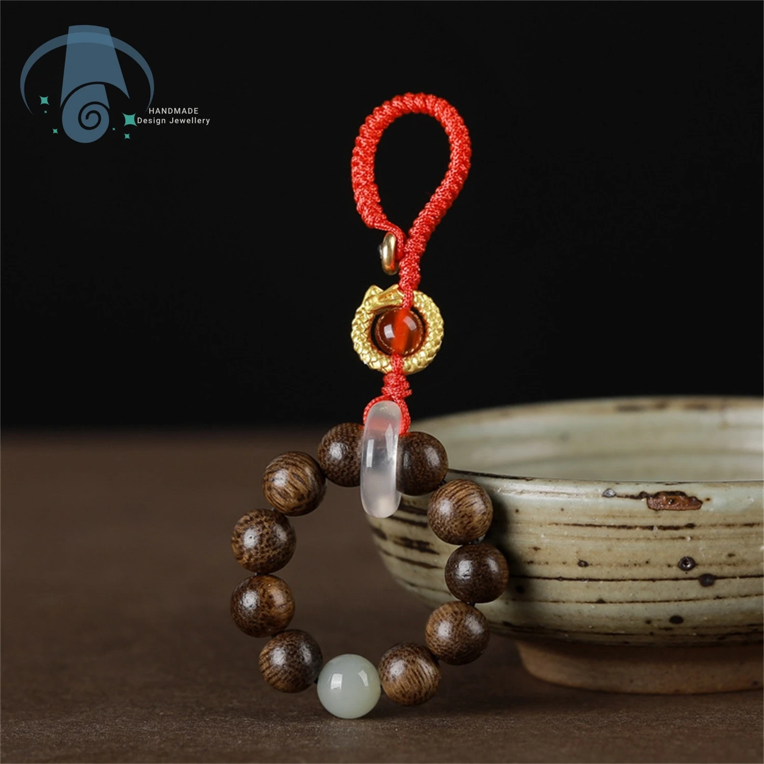 Natural Qinan agarwood Buddha beads Hotan Jade transferência Keychain Original car key bag Pingente de telefone celular Etnic retro simples brinquedos culturais homens e mulheres jóias