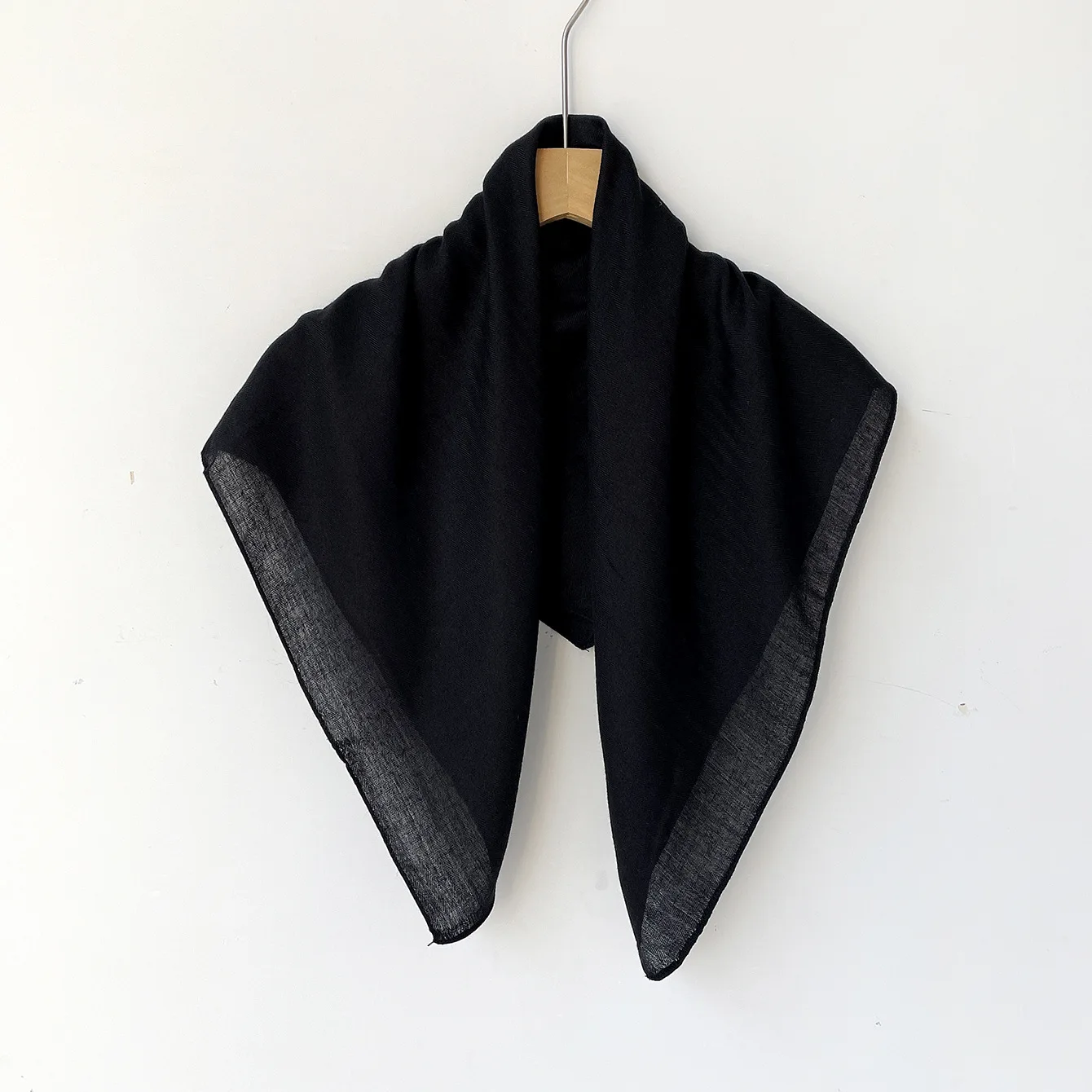 

Простой квадратный платок 90 см из атласа, повязка на голову для мусульманок, хиджабы, модные платки для волос, повседневный исламский тюрбан, женская бандана