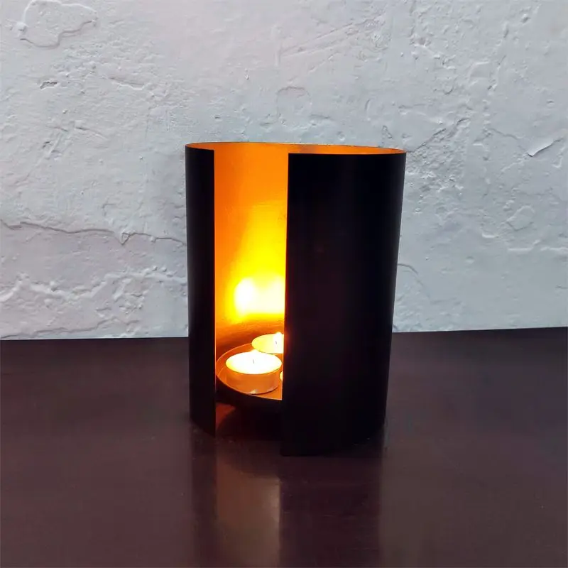 حامل شموع ذهبي إبداعي مزخرف بتصميم عطري وحامل شموع منزلي فاخر وخفيف الوزن