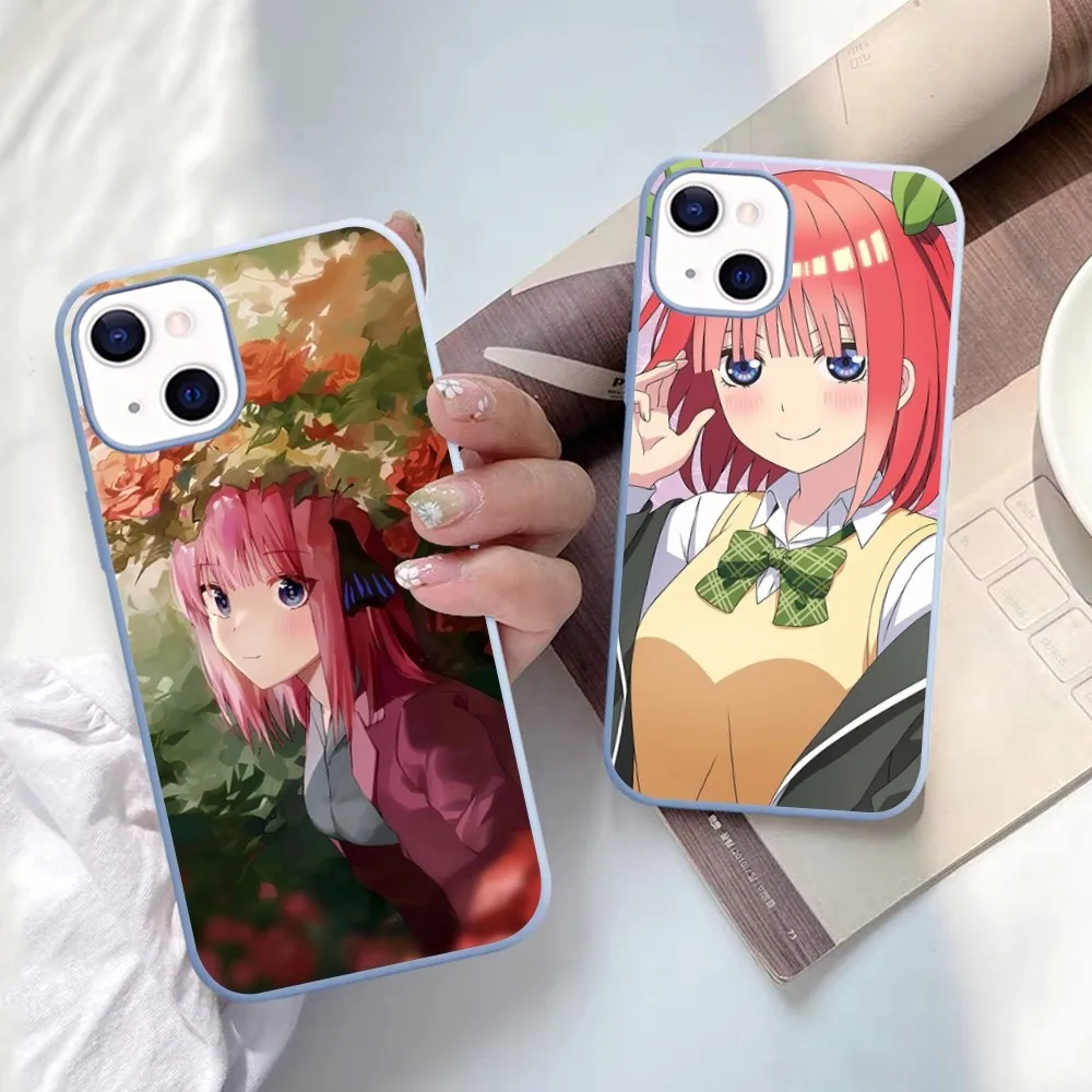 

Nino Nakano Anime Phone Case For IPhone 14 11 12 13 Mini Pro Xs Max 8 7 6 6S Plus X XR Solid Candy Color Case