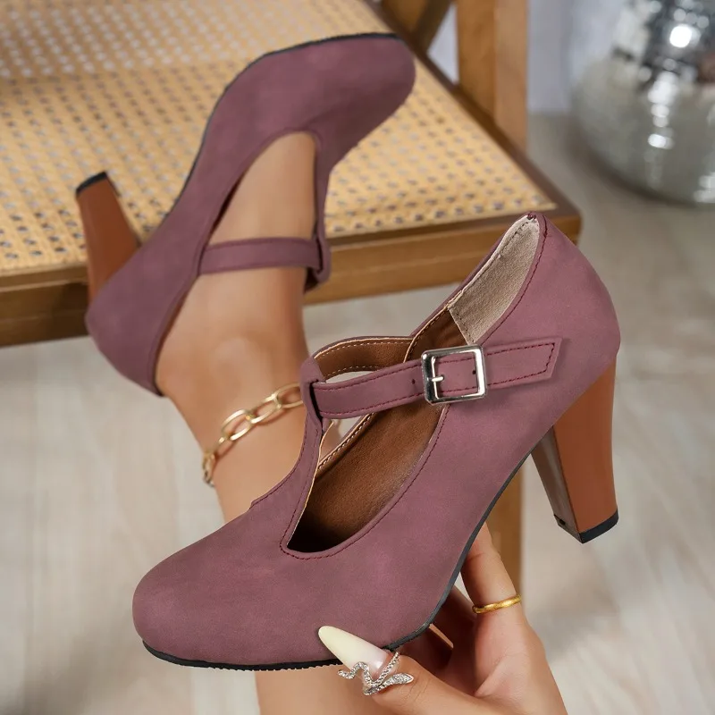 

Новые модные летние сандалии 2026 года: дизайнерские туфли на низком каблуке с металлической пряжкой, остроносые, повседневные, для вечеринок, в римском стиле