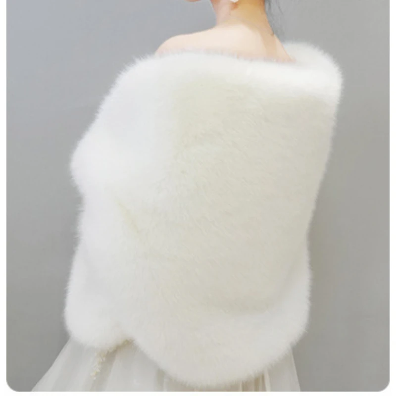 Winter Women Faux Mink Fur Shawl Poncho Tribal Splice Halloween Cape White Fox Dress Elegant Party Coat Artificial Fur Ponchos