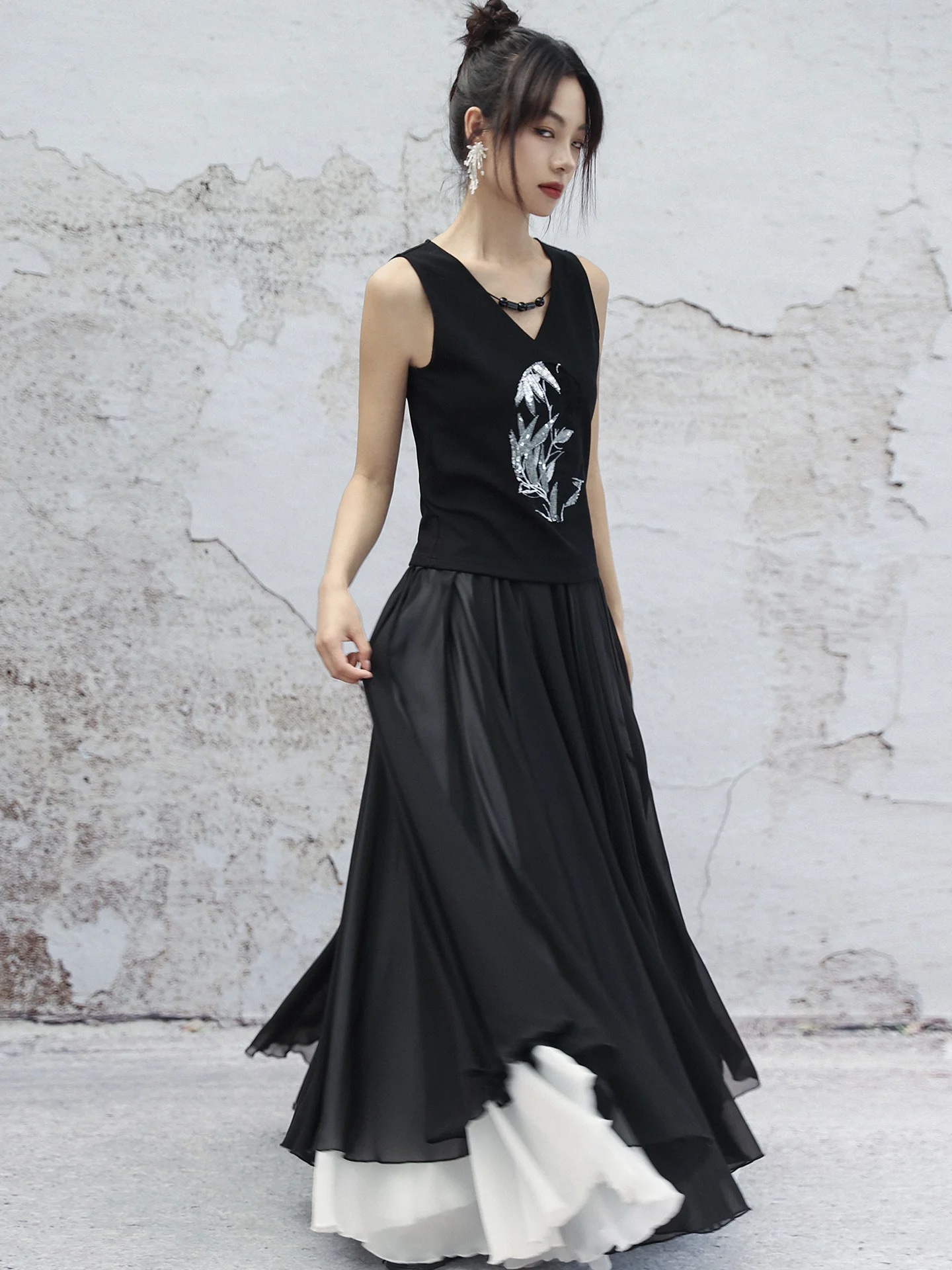 Dark V-neck Tank Top Women's Traditional Chinese Style Bamboo Leaf Sequin Patchwork Velvet Elastic Knitted Short Sleeve Top