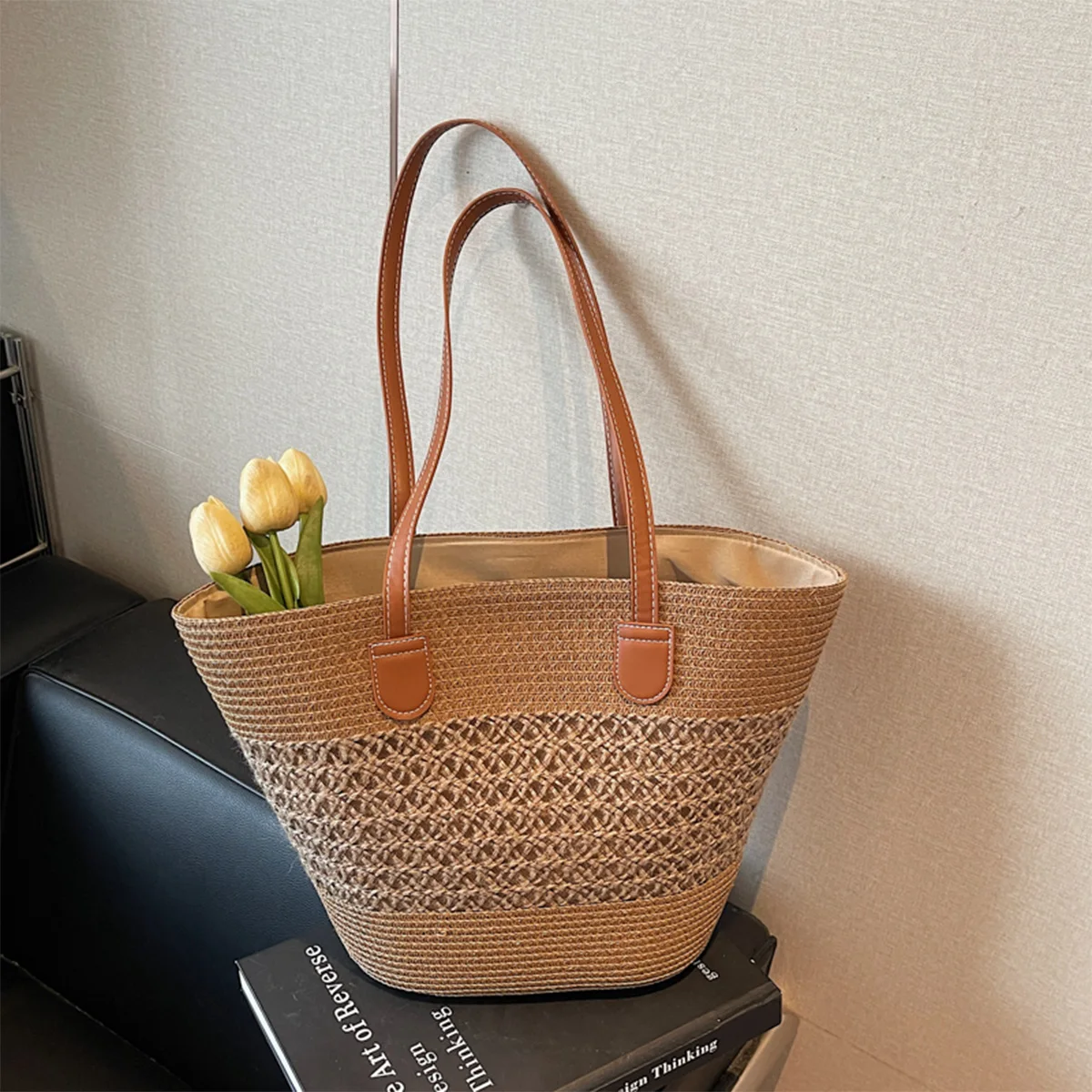 

Casual Beach Women Tote Bag Openwork Straw Woven Shoulder Bag Large Capacity Versatile Handbag for Summer Vacation