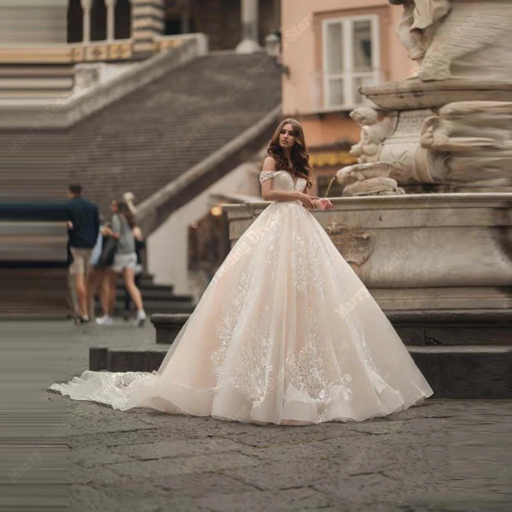 

Fascinating Women A-Line Wedding Dresses Off Shoulder Sleeveless Tulle Bridal Gown Engagement Banquet Robes De Mariee Customized