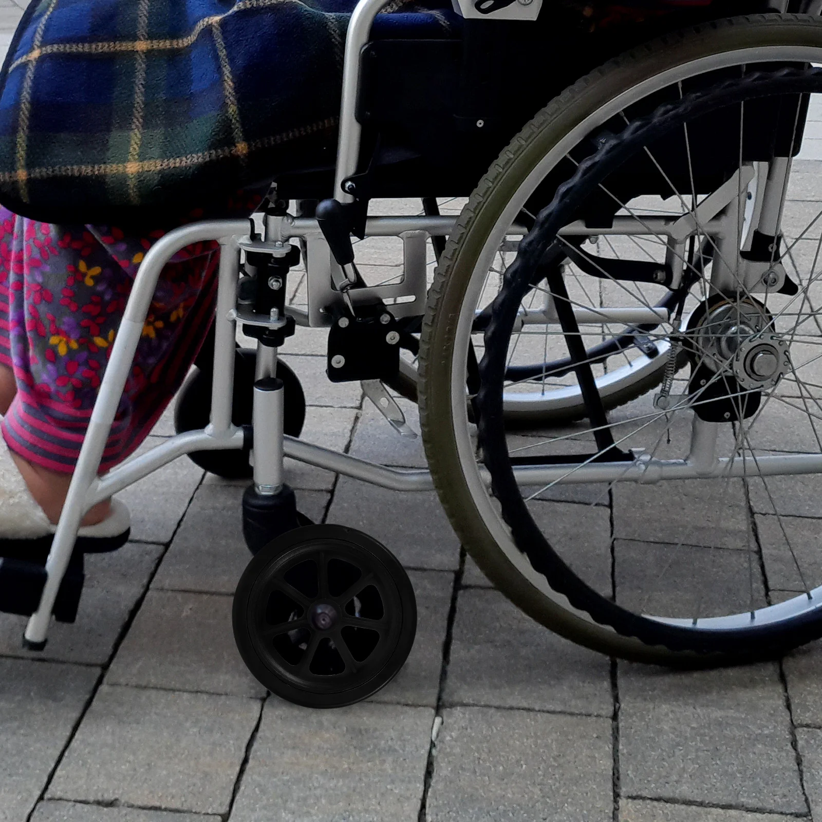 

1Pair Universal Wheelchair Front Wheel Replacement Durable Quiet Wear-Resistant Heavy Duty Wheelchair Accessories