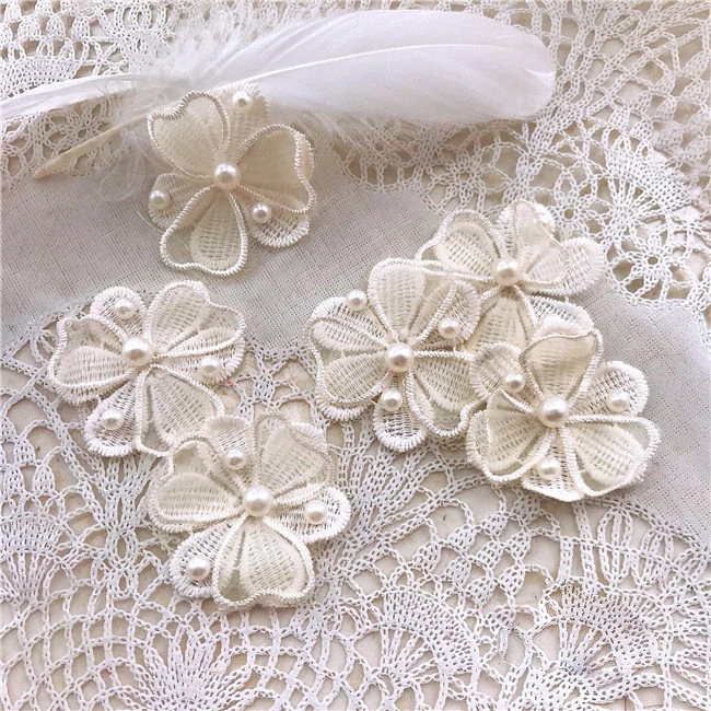 15pcs Beige Organza Flower Appliques, Embroidered Pearl Lace Patches, Sew‑on Ornament for Garment Decoration1.97