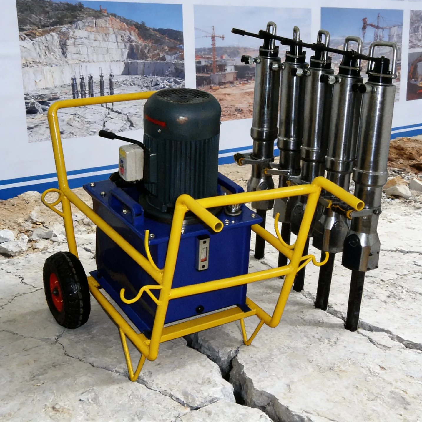 

Гидравлический камнекол высокого давления для сноса зданий