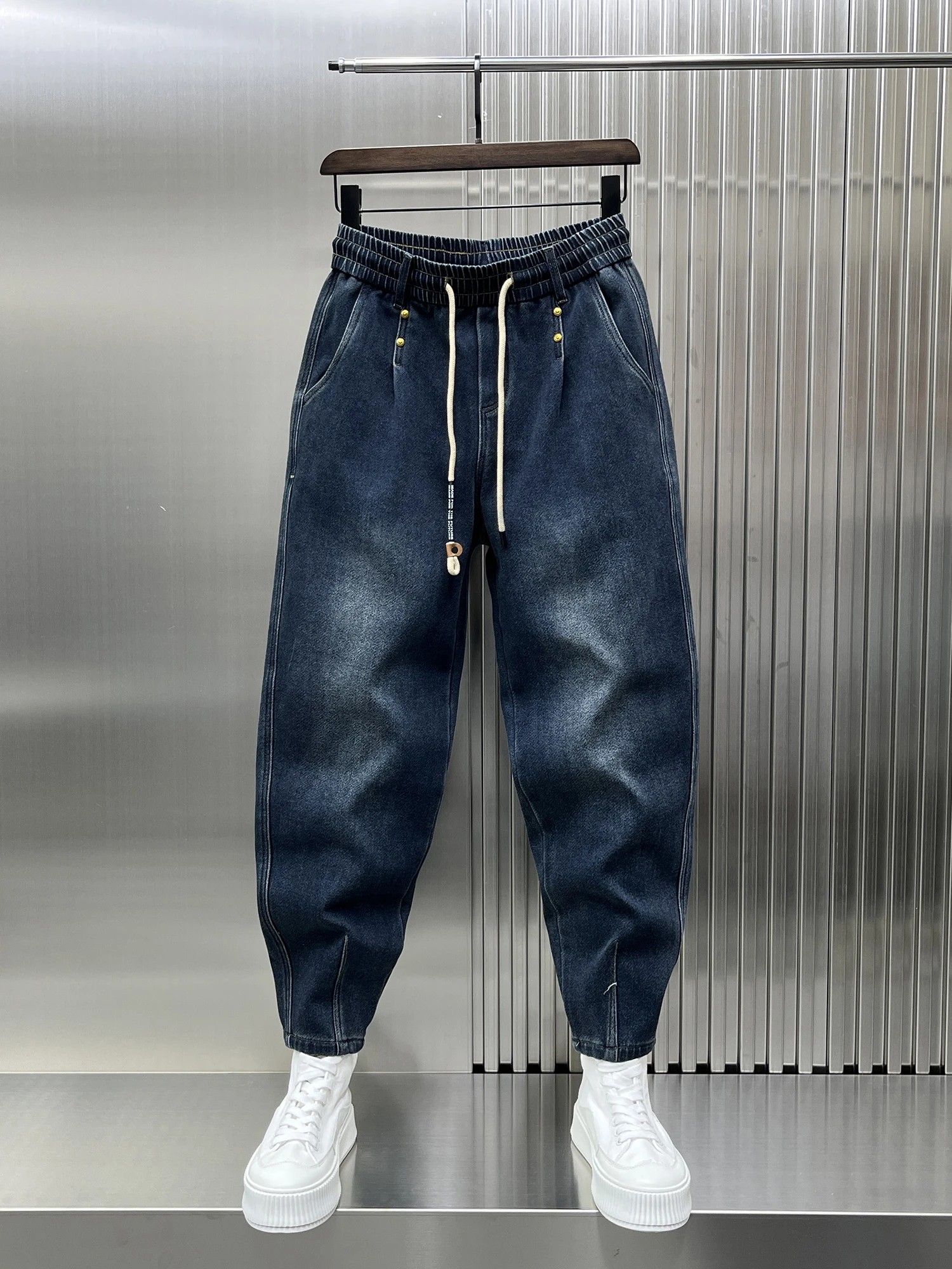 

Winter Thiened Fce Waed Men's Jeans Harlan Sle Slim Fit Loose Casual Trousers Youth Trendy Wear Resistant Long Pants