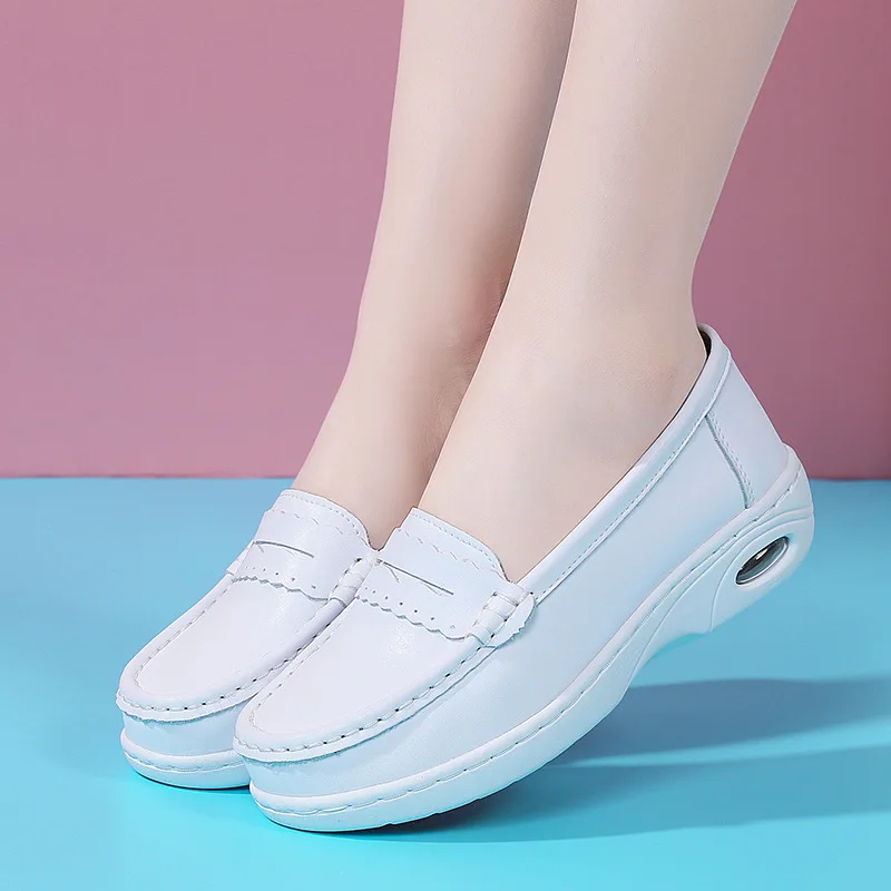 

New Thick-soled Nurse Shoes Women's Hospital Work Shoes Breathable Flat-bottomed Wear-resistant Soft-soled Cotton Shoes