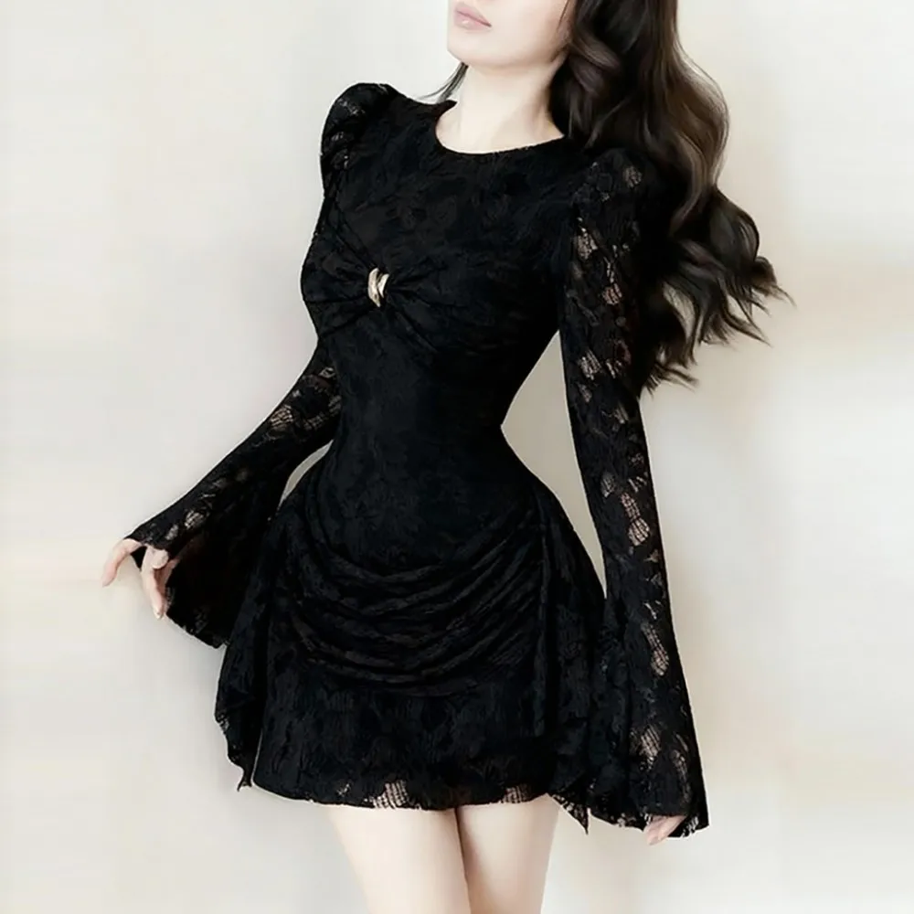 فستان قصير أنيق مكشكش من SylCue للنساء برقبة دائرية مزين بالدانتيل وأكمام واسعة وحفلات أعياد الميلاد للفتيات الجميلات