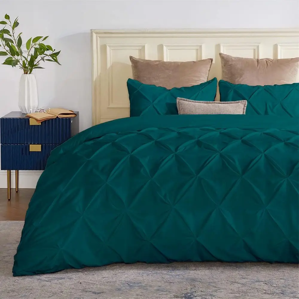 Hotel Luxury Alaskan King Pinch Pleat Duvet Cover Set 136" x 120" - Oversized 3-Piece, 100% Egyptian Cotton Pintuck Bedding with