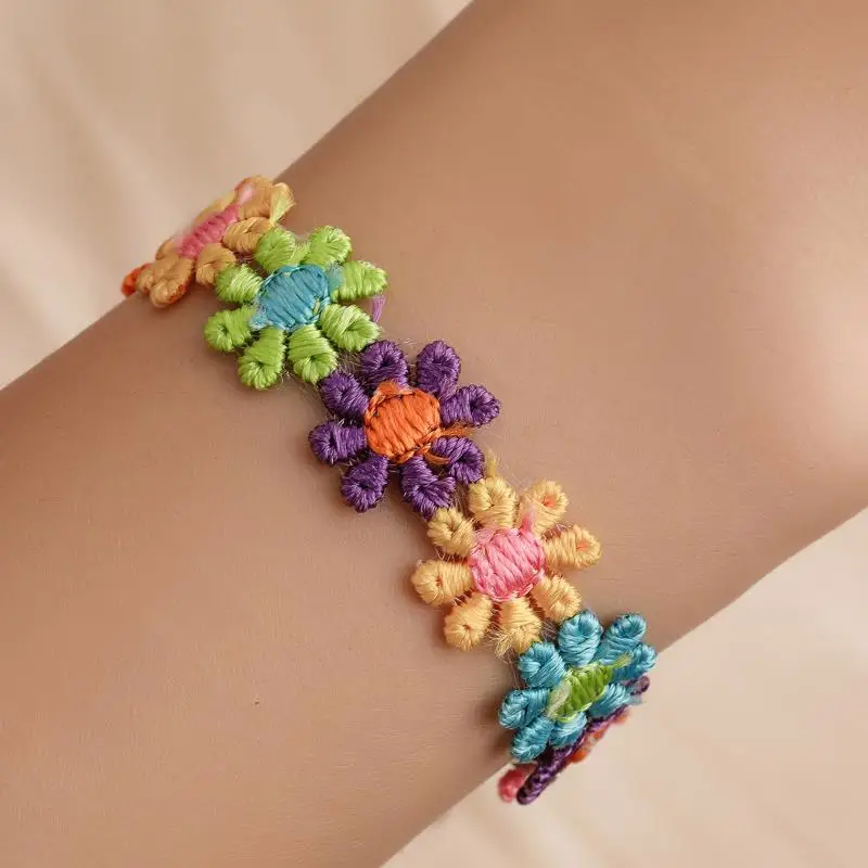 Buntes Häkelblumen-Stirnband, niedliches Design, bequeme Passform für Sommerausflüge, Musikfestivals und den täglichen Gebrauch. – Detail 15