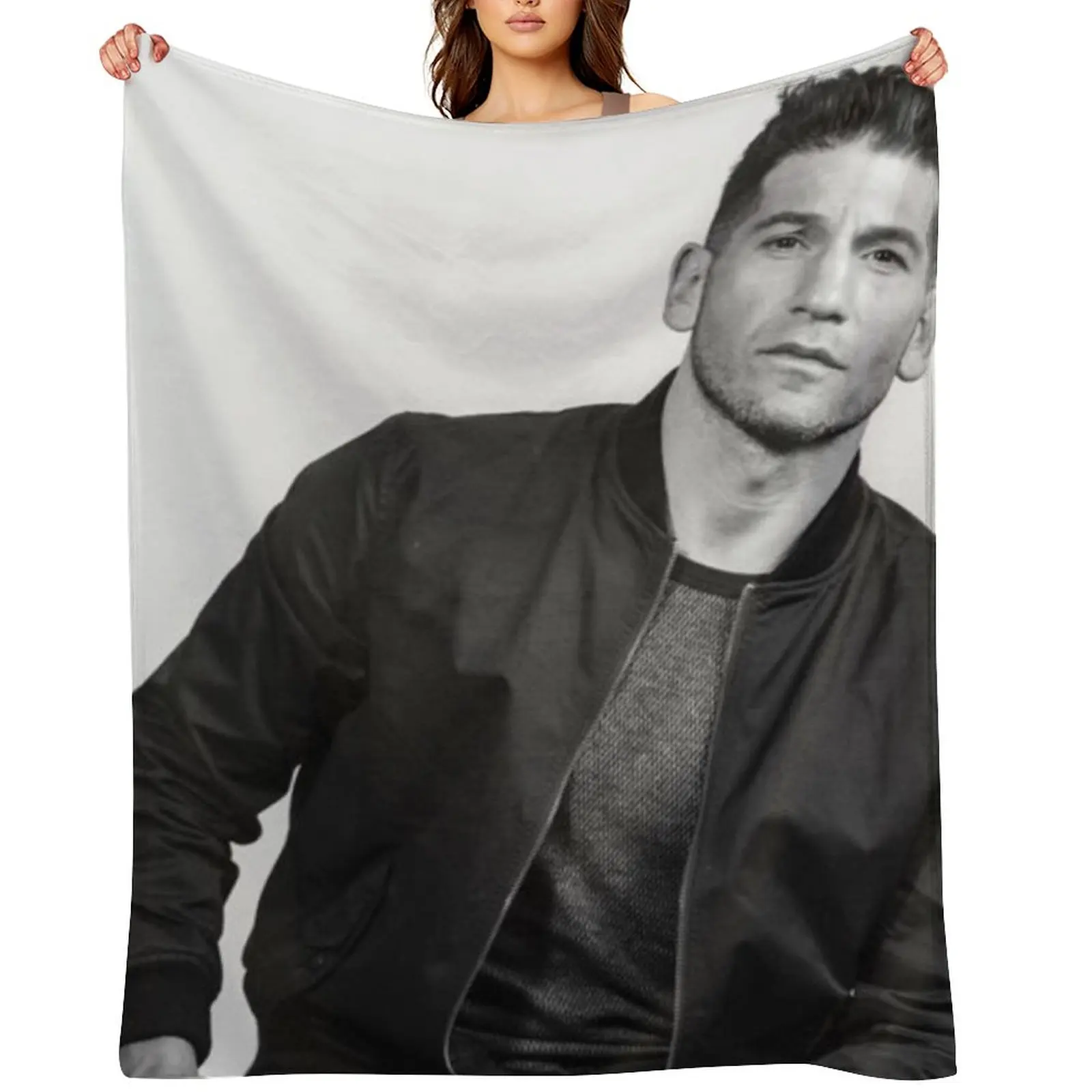 B&W J.Bernthal Thro…