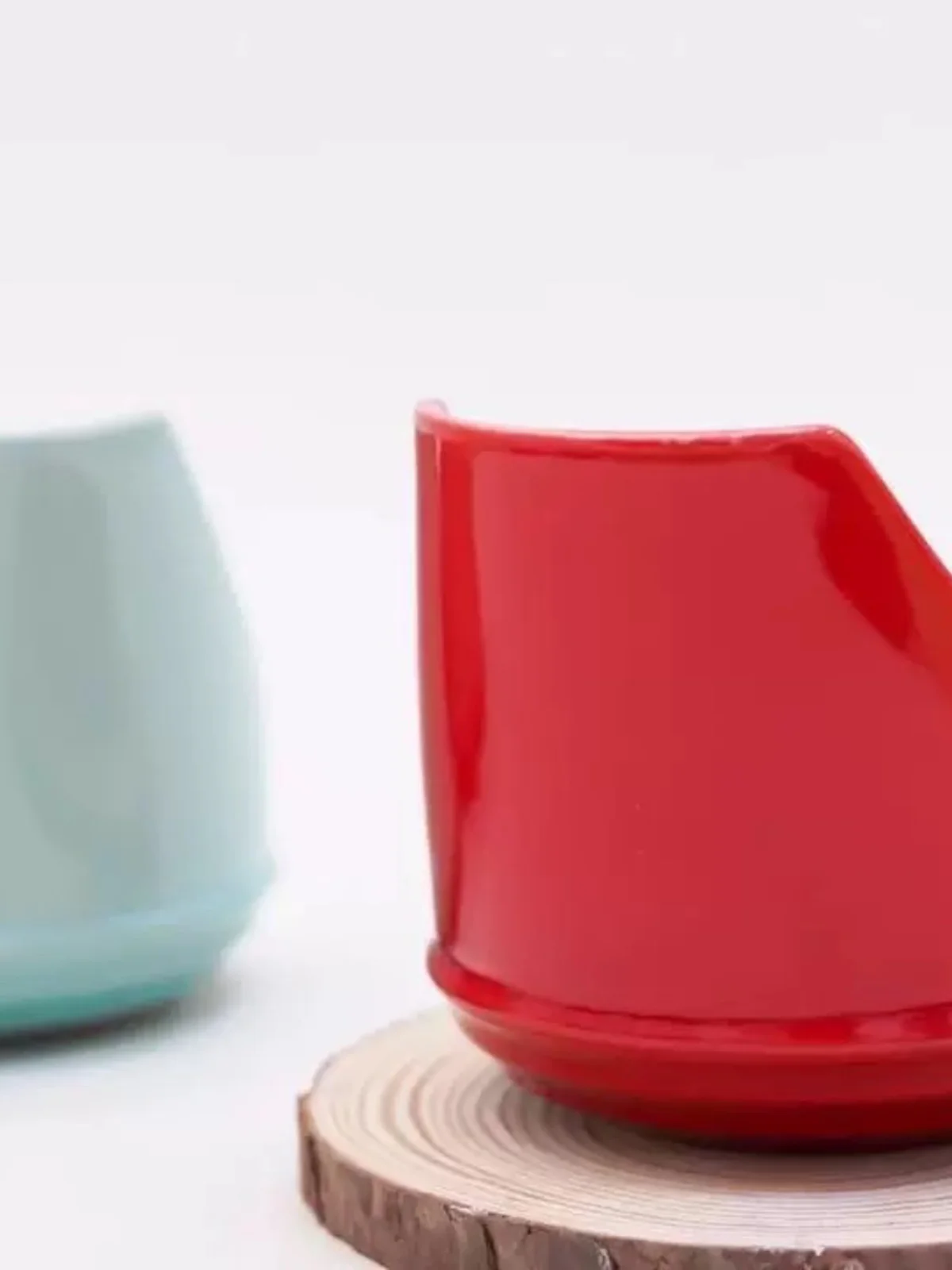 

Le Creuset Фарфоровая ложка для супа Ra Оригинальная подарочная коробка Кухонное хранилище Ra Держатель крышки кастрюли Нескладная установка