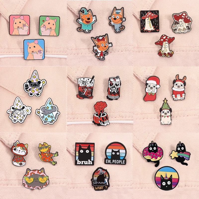 2-5pcs/set Anime Cartoon Characters Enamel Pins Green Mask Man Halloween Ainimal Brooches Lapel Badge Jewelry Gifts ﻿for Friends