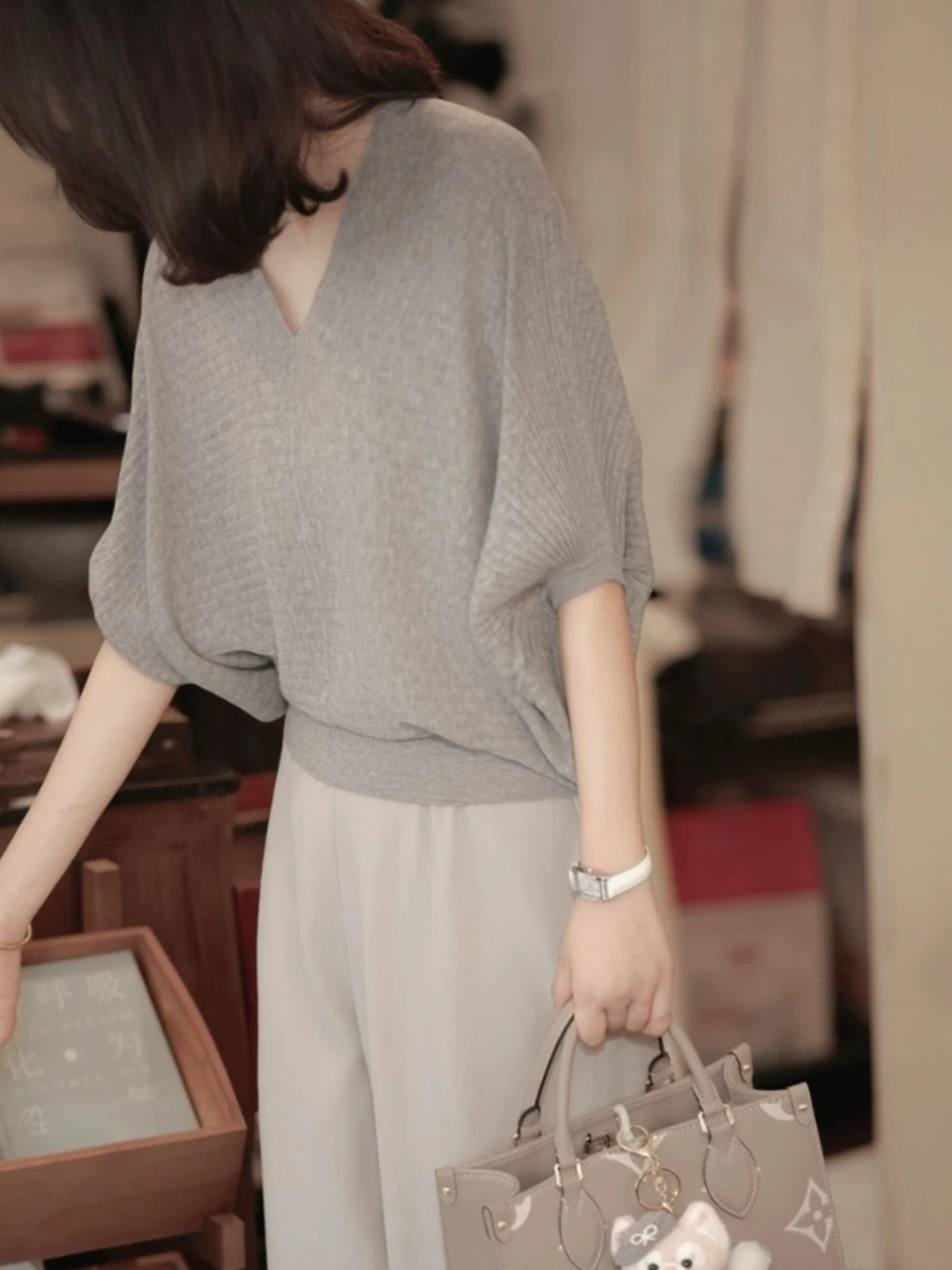 

Elegant Loose Fit V-Neck Soft Knitwear Long Sleeve Comfortable Sweater Korean Style Autumn Top Floral Cardigan Commute Style