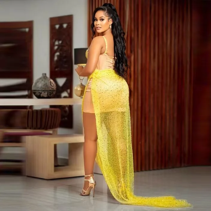 Abito da sera per festa di compleanno per ragazza con perline in pizzo a sirena brillante Aso Ebi Abito da sera per occasioni formali diviso con scollo a V sexy personalizzato