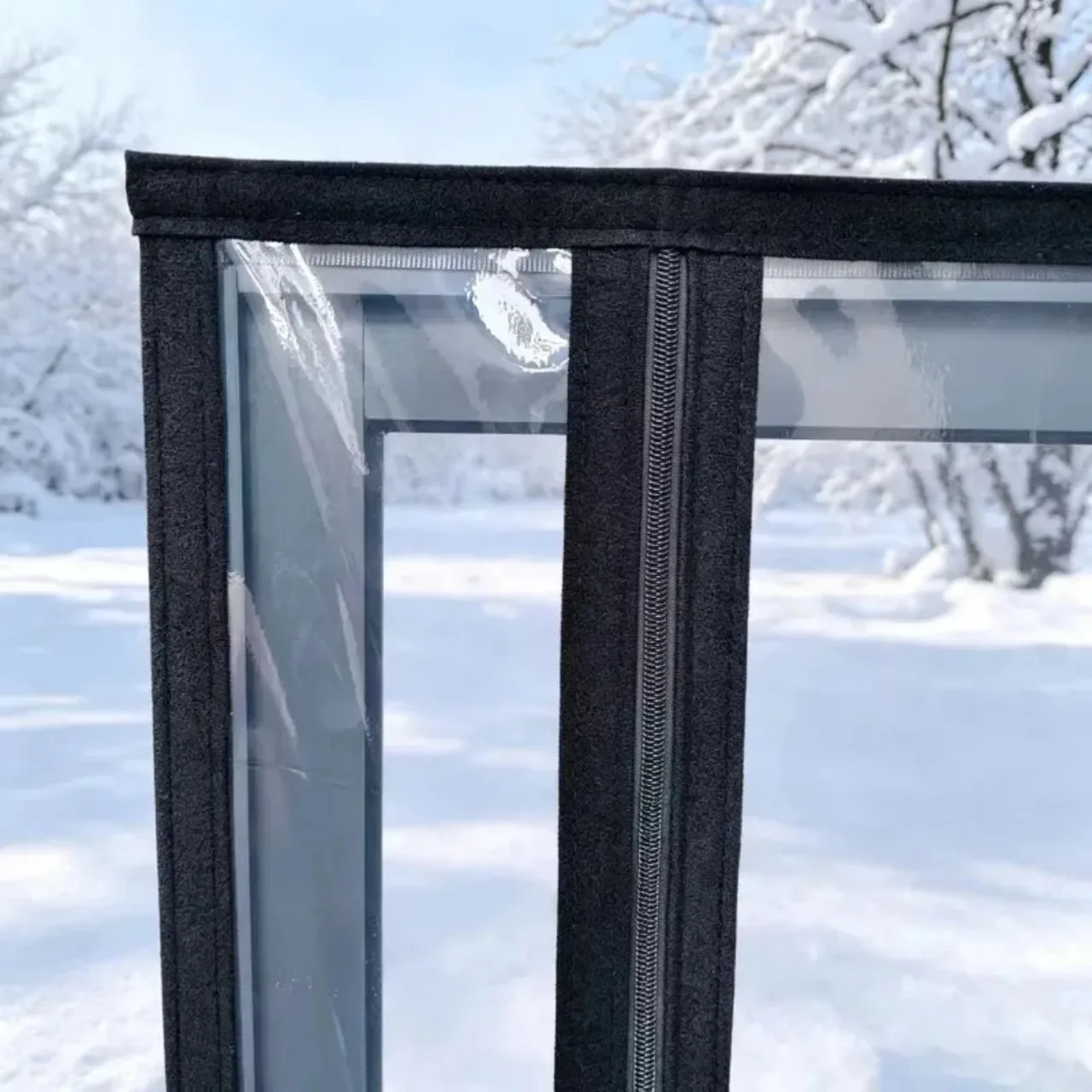 Winter Cold Curtains, Windproof Insulation Film, Sealed Plastic Cloth, Curtains and Windows with Thick Windproof Insulation Film