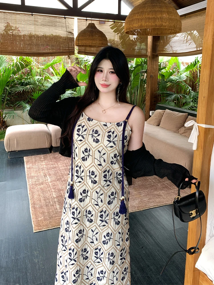 

Элегантное хлопковое платье с вышивкой и сложной отделкой для женщин больших размеров, винтажный дизайн, А-силуэт, с завязками на талии