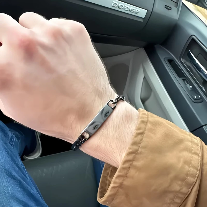 

Custom Eyes Photo Bracelet Personalized Picture Name Bracelet Stainless Steel Jewelry Laser Engraved On Cuban Chain Couples Gift