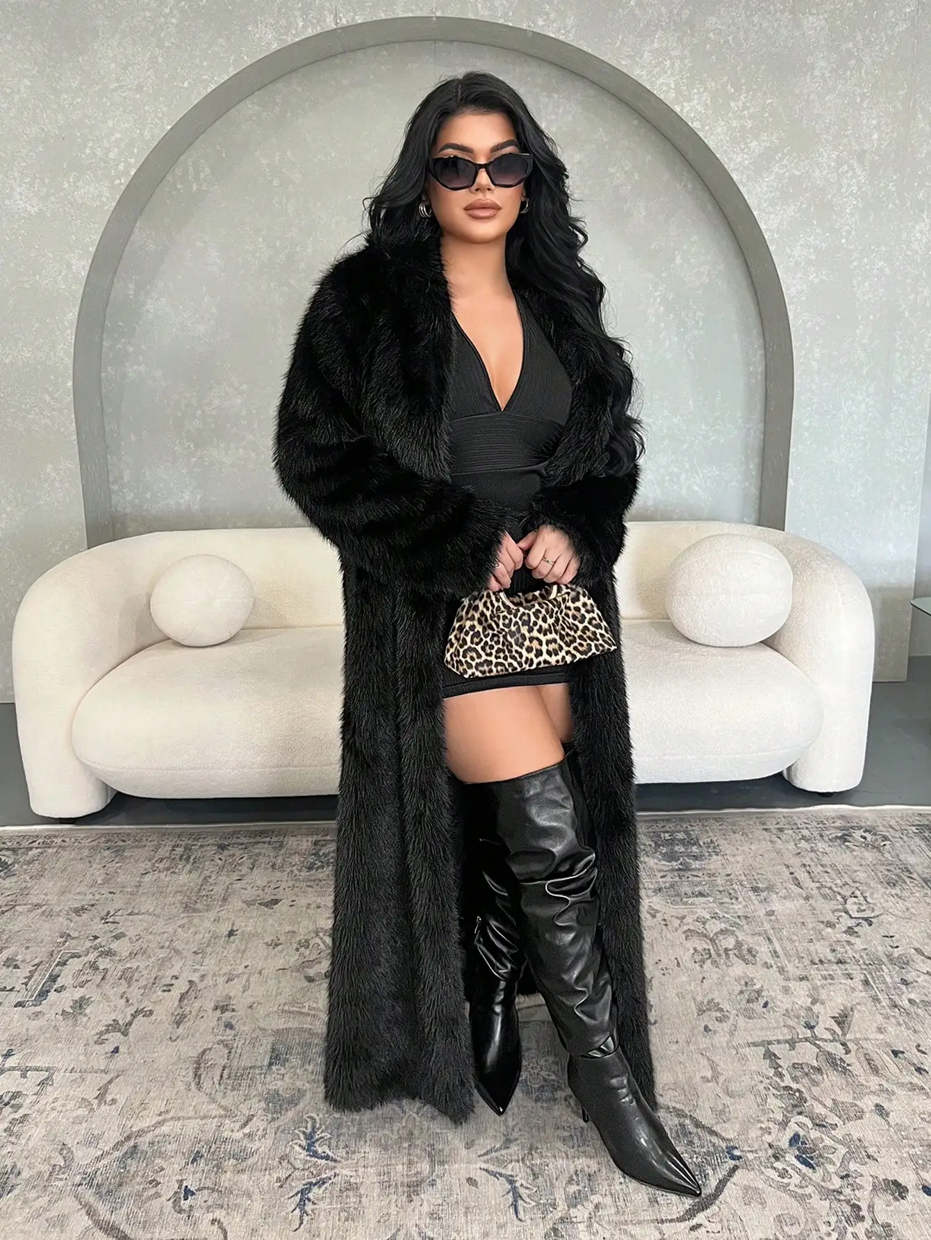 

SXY Черная длинная пушистая женская шуба из искусственного меха, зимняя теплая толстая верхняя одежда с v-образным вырезом